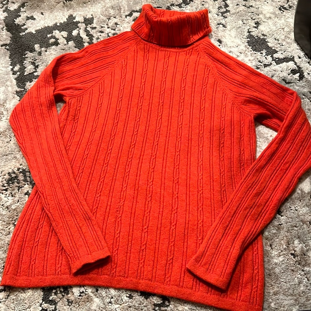 Cashmere sweater